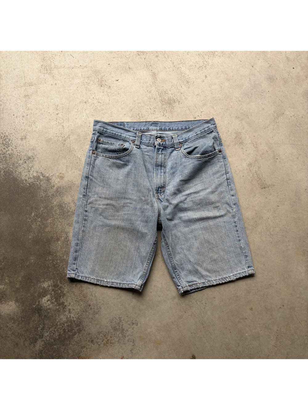 2000s 505 Levi's Light Blue Denim Shorts Jorts W34